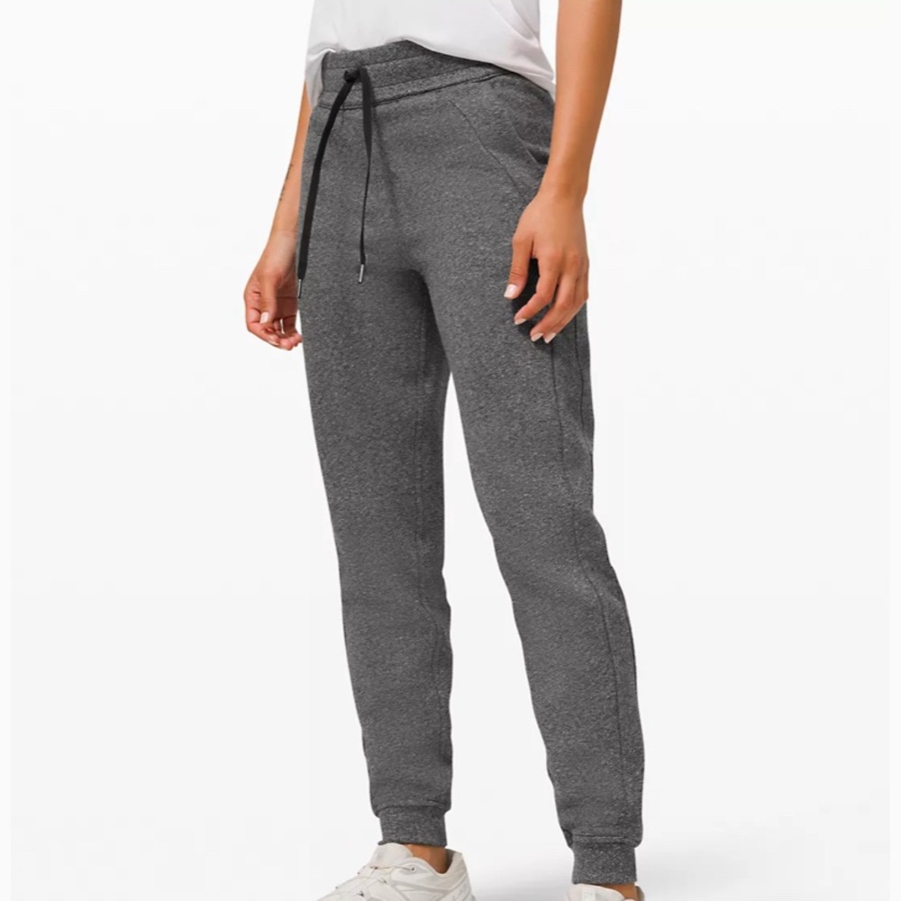 lulu lemon size 6 joggers